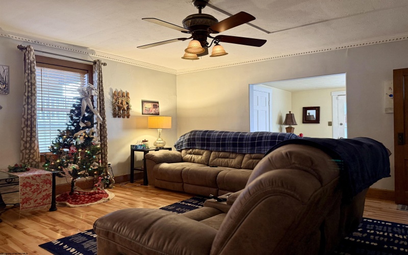 702 Gaston Avenue, Fairmont, West Virginia 26554, 3 Bedrooms Bedrooms, 6 Rooms Rooms,2 BathroomsBathrooms,Single Family Detached,For Sale,Gaston,10162996 702 Gaston Avenue, Fairmont, West Virginia 26554, 3 Bedrooms Bedrooms, 6 Rooms Rooms,2 BathroomsBathrooms,Single Family Detached,For Sale,Gaston,10162996