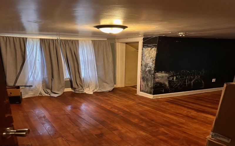 1226 Boulevard Avenue, Fairmont, West Virginia 26554, 3 Bedrooms Bedrooms, 7 Rooms Rooms,1 BathroomBathrooms,Single Family Detached,For Sale,Boulevard,10163002 1226 Boulevard Avenue, Fairmont, West Virginia 26554, 3 Bedrooms Bedrooms, 7 Rooms Rooms,1 BathroomBathrooms,Single Family Detached,For Sale,Boulevard,10163002