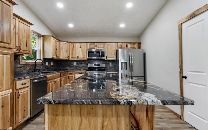 100 Maple Street, Masontown, West Virginia 26542-9649, 4 Bedrooms Bedrooms, 8 Rooms Rooms,2 BathroomsBathrooms,Single Family Detached,For Sale,Maple,10161662