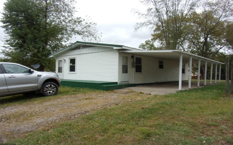 18 Cleveland Avenue, Buckhannon, West Virginia 26201, 3 Bedrooms Bedrooms, 5 Rooms Rooms,1 BathroomBathrooms,Single Family Detached,For Sale,Cleveland,10161686