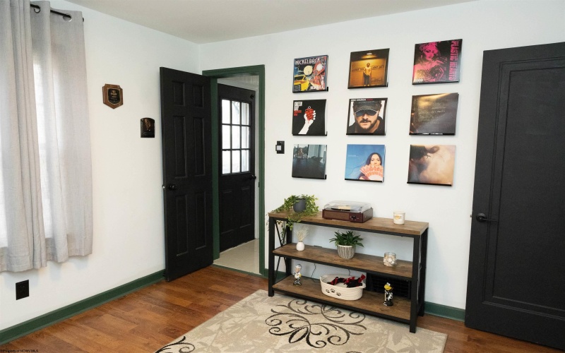 3508 Lindberg Way, Weirton, West Virginia 26062, 3 Bedrooms Bedrooms, 5 Rooms Rooms,1 BathroomBathrooms,Single Family Detached,For Sale,Lindberg,10163012