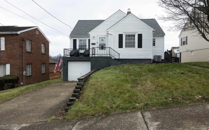 3508 Lindberg Way, Weirton, West Virginia 26062, 3 Bedrooms Bedrooms, 5 Rooms Rooms,1 BathroomBathrooms,Single Family Detached,For Sale,Lindberg,10163012