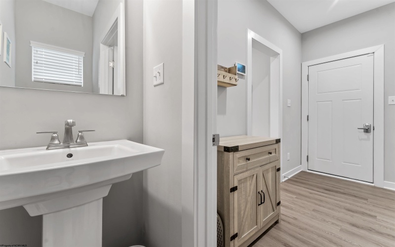 258 Falling Water Lane, Morgantown, West Virginia 26508, 4 Bedrooms Bedrooms, 8 Rooms Rooms,3 BathroomsBathrooms,Single Family Detached,For Sale,Falling Water,10163004 258 Falling Water Lane, Morgantown, West Virginia 26508, 4 Bedrooms Bedrooms, 8 Rooms Rooms,3 BathroomsBathrooms,Single Family Detached,For Sale,Falling Water,10163004