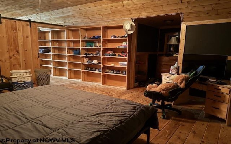 445 Poplar Street, Jane Lew, West Virginia 26378, 5 Bedrooms Bedrooms, 9 Rooms Rooms,2 BathroomsBathrooms,Single Family Detached,For Sale,Poplar,10161160