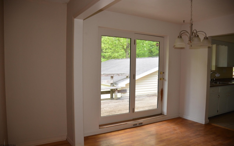 1251 Briercliff Road, Bridgeport, West Virginia 26330, 3 Bedrooms Bedrooms, 6 Rooms Rooms,1 BathroomBathrooms,Single Family Detached,For Sale,Briercliff,10159555