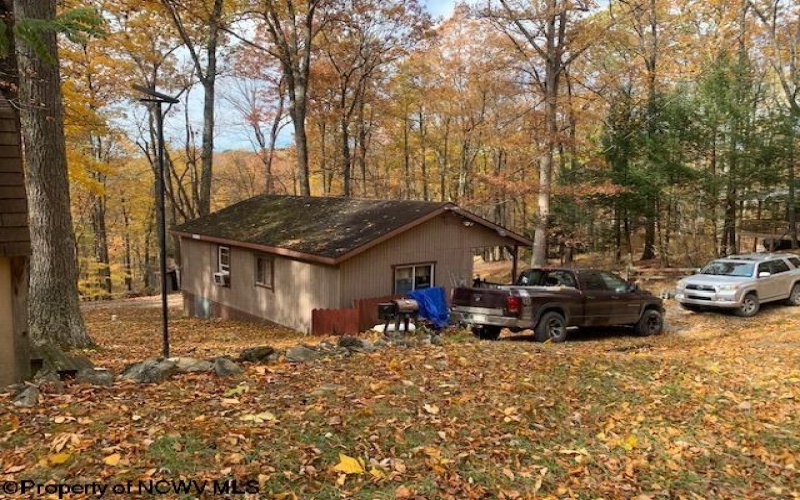 191 Beech Street, Montrose, West Virginia 26283, 1 Bedroom Bedrooms, 3 Rooms Rooms,1 BathroomBathrooms,Single Family Detached,For Sale,Beech,10162392