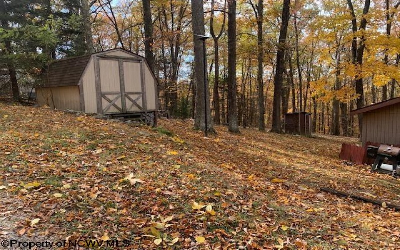 191 Beech Street, Montrose, West Virginia 26283, 1 Bedroom Bedrooms, 3 Rooms Rooms,1 BathroomBathrooms,Single Family Detached,For Sale,Beech,10162392