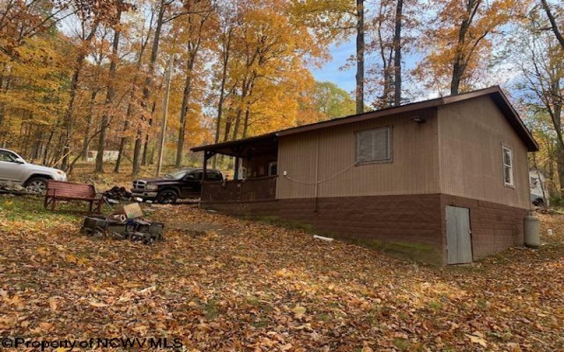 191 Beech Street, Montrose, West Virginia 26283, 1 Bedroom Bedrooms, 3 Rooms Rooms,1 BathroomBathrooms,Single Family Detached,For Sale,Beech,10162392