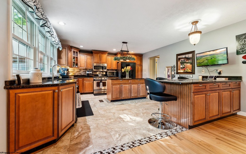 3 Banner Place, Morgantown, West Virginia 26508, 4 Bedrooms Bedrooms, 7 Rooms Rooms,3 BathroomsBathrooms,Single Family Attached,For Sale,Banner,10160566