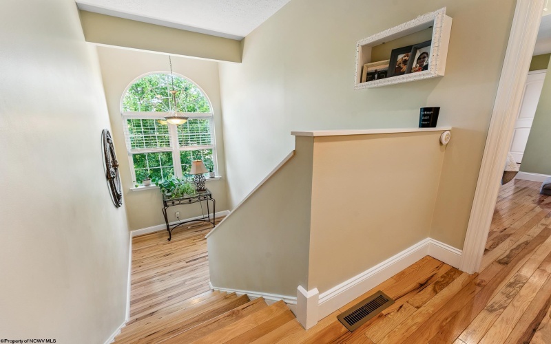 3 Banner Place, Morgantown, West Virginia 26508, 4 Bedrooms Bedrooms, 7 Rooms Rooms,3 BathroomsBathrooms,Single Family Attached,For Sale,Banner,10160566