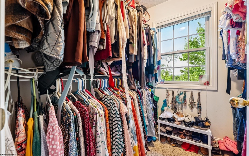 3 Banner Place, Morgantown, West Virginia 26508, 4 Bedrooms Bedrooms, 7 Rooms Rooms,3 BathroomsBathrooms,Single Family Attached,For Sale,Banner,10160566