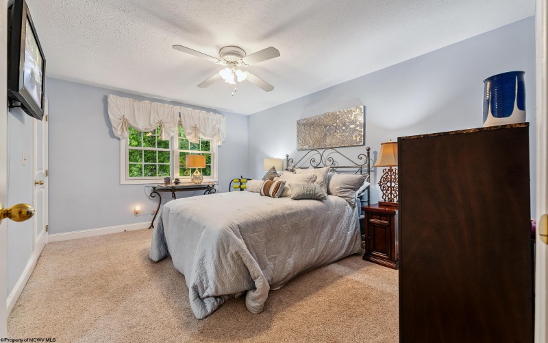 3 Banner Place, Morgantown, West Virginia 26508, 4 Bedrooms Bedrooms, 7 Rooms Rooms,3 BathroomsBathrooms,Single Family Attached,For Sale,Banner,10160566