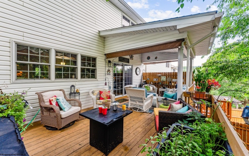 3 Banner Place, Morgantown, West Virginia 26508, 4 Bedrooms Bedrooms, 7 Rooms Rooms,3 BathroomsBathrooms,Single Family Attached,For Sale,Banner,10160566