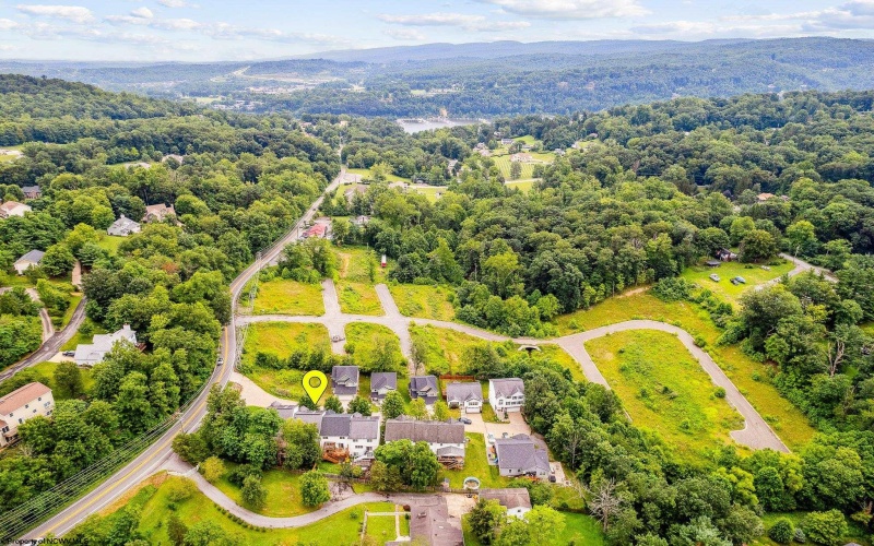 3 Banner Place, Morgantown, West Virginia 26508, 4 Bedrooms Bedrooms, 7 Rooms Rooms,3 BathroomsBathrooms,Single Family Attached,For Sale,Banner,10160566