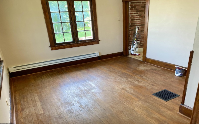 99 Russell Street, Fairmont, West Virginia 26554, 1 Bedroom Bedrooms, 4 Rooms Rooms,1 BathroomBathrooms,Residential Rentals,For Rent,Russell,10161429