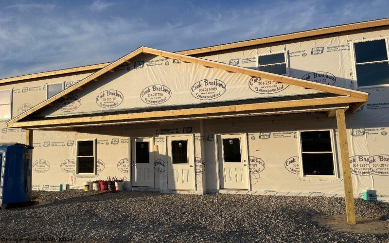 43 Maple Street, Bruceton Mills, West Virginia 26525, 2 Bedrooms Bedrooms, 5 Rooms Rooms,1 BathroomBathrooms,Residential Rentals,For Rent,Maple,10163023