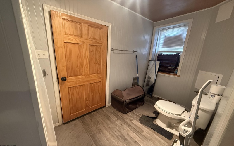 3118 Cleveland Road, Cleveland, West Virginia 26215, 3 Bedrooms Bedrooms, 6 Rooms Rooms,2 BathroomsBathrooms,Single Family Detached,For Sale,Cleveland,10163027