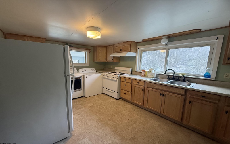 3118 Cleveland Road, Cleveland, West Virginia 26215, 3 Bedrooms Bedrooms, 6 Rooms Rooms,2 BathroomsBathrooms,Single Family Detached,For Sale,Cleveland,10163027