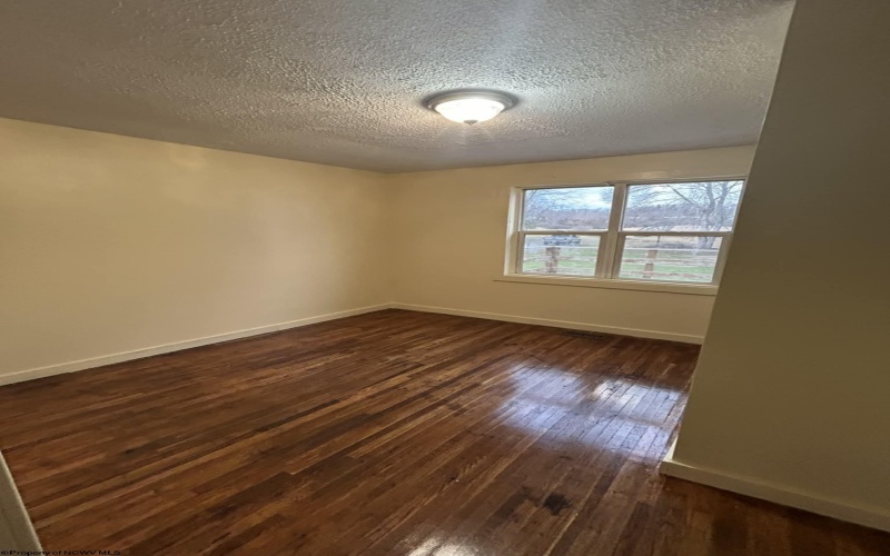 71 Lincoln Street, Buckhannon, West Virginia 26201, 3 Bedrooms Bedrooms, 5 Rooms Rooms,1 BathroomBathrooms,Single Family Detached,For Sale,Lincoln,10163016