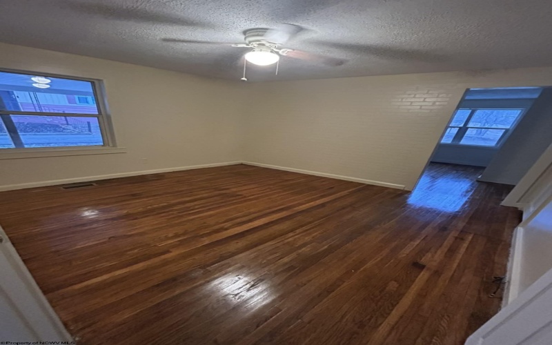 71 Lincoln Street, Buckhannon, West Virginia 26201, 3 Bedrooms Bedrooms, 5 Rooms Rooms,1 BathroomBathrooms,Single Family Detached,For Sale,Lincoln,10163016