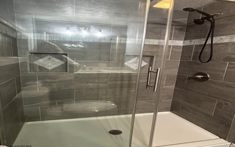 71 Lincoln Street, Buckhannon, West Virginia 26201, 3 Bedrooms Bedrooms, 5 Rooms Rooms,1 BathroomBathrooms,Single Family Detached,For Sale,Lincoln,10163016