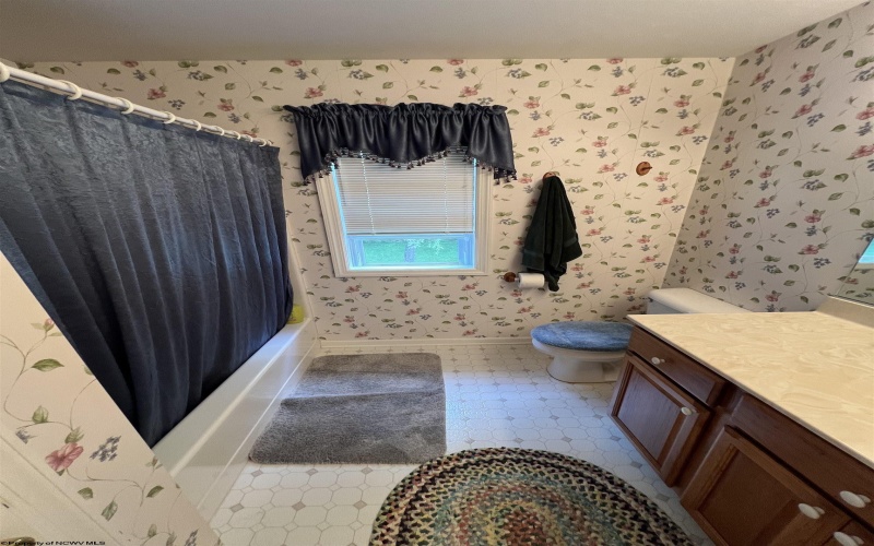 173 Edgewood Estates Road, Beverly, West Virginia 26253, 3 Bedrooms Bedrooms, 10 Rooms Rooms,2 BathroomsBathrooms,Single Family Detached,For Sale,Edgewood Estates,10163018