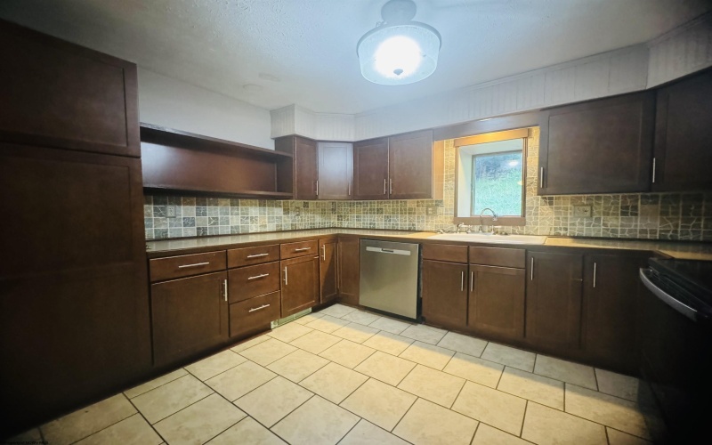 102 Morgan Hill Road, Morgantown, West Virginia 26508, 3 Bedrooms Bedrooms, 9 Rooms Rooms,1 BathroomBathrooms,Single Family Detached,For Sale,Morgan Hill,10163024 102 Morgan Hill Road, Morgantown, West Virginia 26508, 3 Bedrooms Bedrooms, 9 Rooms Rooms,1 BathroomBathrooms,Single Family Detached,For Sale,Morgan Hill,10163024