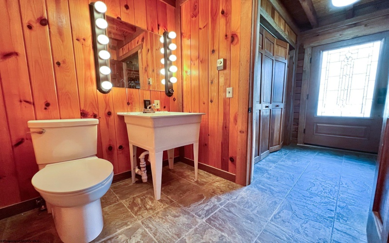 302 Smokey Mountain Road, Lost Creek, West Virginia 26385, 3 Bedrooms Bedrooms, 7 Rooms Rooms,1 BathroomBathrooms,Single Family Detached,For Sale,Smokey Mountain,10163026