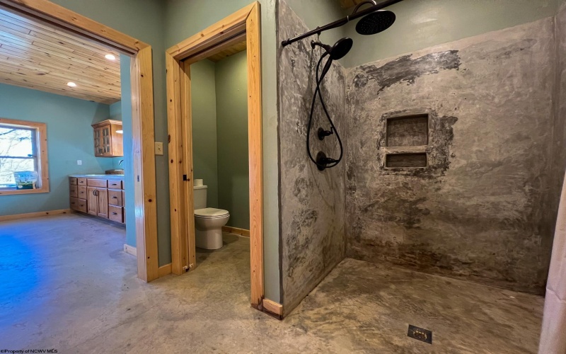 302 Smokey Mountain Road, Lost Creek, West Virginia 26385, 3 Bedrooms Bedrooms, 7 Rooms Rooms,1 BathroomBathrooms,Single Family Detached,For Sale,Smokey Mountain,10163026