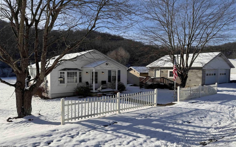 911 Crooked Run Road, Clarksburg, West Virginia 26301, 3 Bedrooms Bedrooms, 7 Rooms Rooms,2 BathroomsBathrooms,Single Family Detached,For Sale,Crooked Run,10163029 911 Crooked Run Road, Clarksburg, West Virginia 26301, 3 Bedrooms Bedrooms, 7 Rooms Rooms,2 BathroomsBathrooms,Single Family Detached,For Sale,Crooked Run,10163029