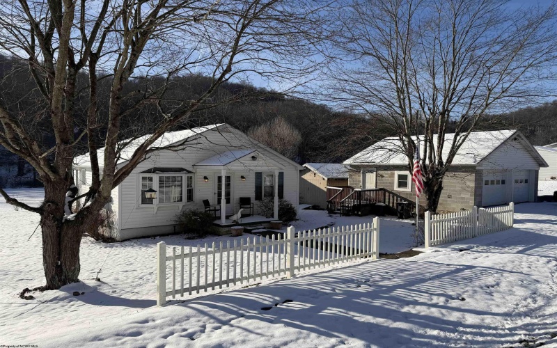 911 Crooked Run Road, Clarksburg, West Virginia 26301, 3 Bedrooms Bedrooms, 7 Rooms Rooms,2 BathroomsBathrooms,Single Family Detached,For Sale,Crooked Run,10163029 911 Crooked Run Road, Clarksburg, West Virginia 26301, 3 Bedrooms Bedrooms, 7 Rooms Rooms,2 BathroomsBathrooms,Single Family Detached,For Sale,Crooked Run,10163029