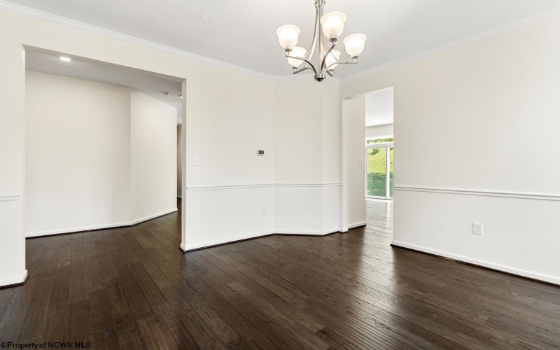 308 Salonika Drive, Morgantown, West Virginia 26508, 4 Bedrooms Bedrooms, 10 Rooms Rooms,3 BathroomsBathrooms,Single Family Detached,For Sale,Salonika,10160658