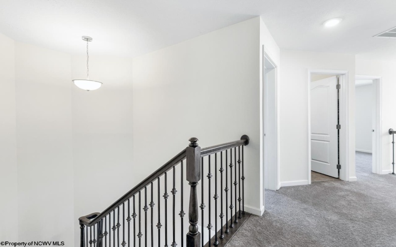 308 Salonika Drive, Morgantown, West Virginia 26508, 4 Bedrooms Bedrooms, 10 Rooms Rooms,3 BathroomsBathrooms,Single Family Detached,For Sale,Salonika,10160658