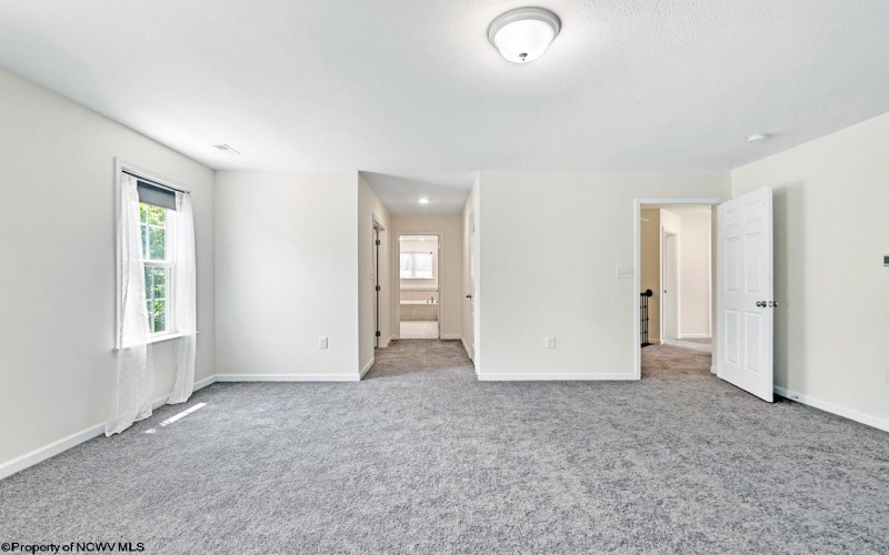 308 Salonika Drive, Morgantown, West Virginia 26508, 4 Bedrooms Bedrooms, 10 Rooms Rooms,3 BathroomsBathrooms,Single Family Detached,For Sale,Salonika,10160658