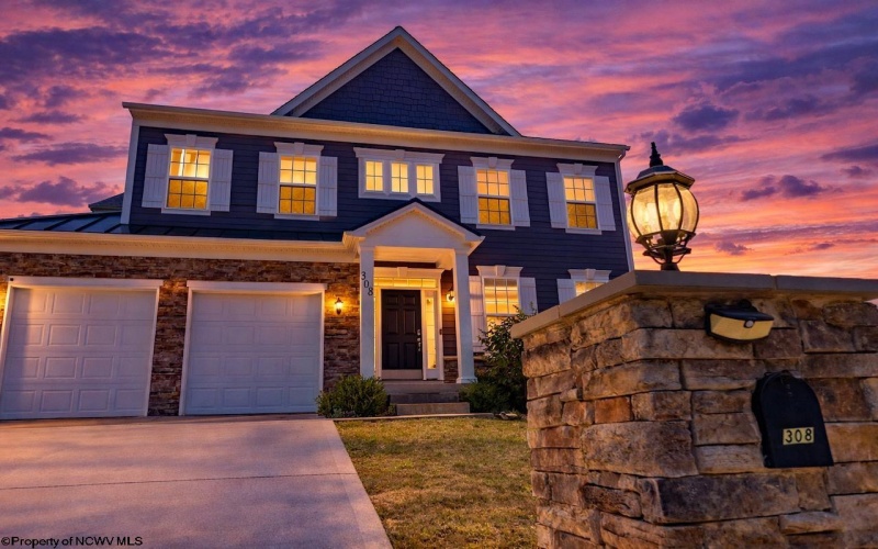 308 Salonika Drive, Morgantown, West Virginia 26508, 4 Bedrooms Bedrooms, 10 Rooms Rooms,3 BathroomsBathrooms,Single Family Detached,For Sale,Salonika,10160658