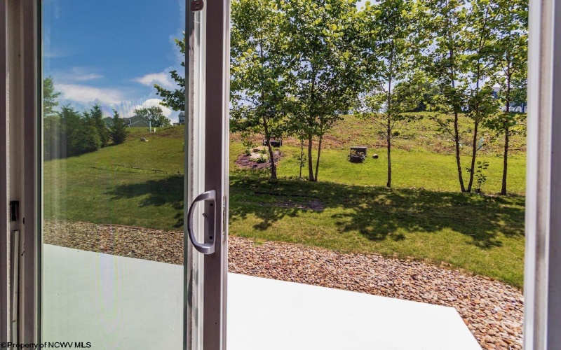 308 Salonika Drive, Morgantown, West Virginia 26508, 4 Bedrooms Bedrooms, 10 Rooms Rooms,3 BathroomsBathrooms,Single Family Detached,For Sale,Salonika,10160658