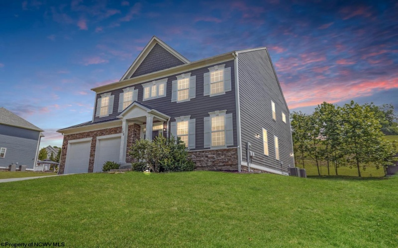 308 Salonika Drive, Morgantown, West Virginia 26508, 4 Bedrooms Bedrooms, 10 Rooms Rooms,3 BathroomsBathrooms,Single Family Detached,For Sale,Salonika,10160658