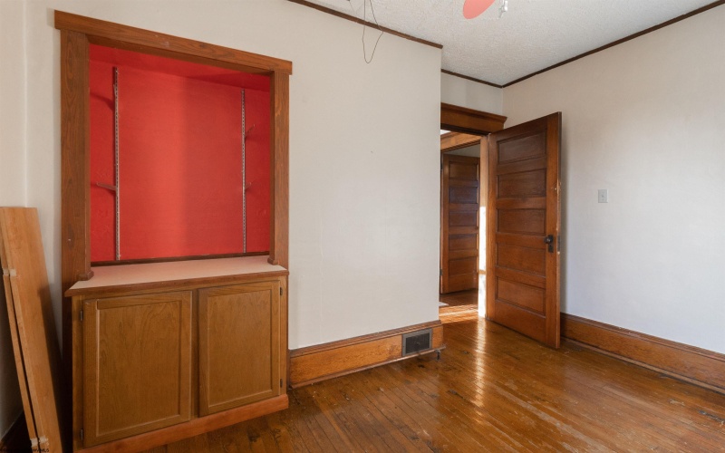 228 Jefferson Street, Bridgeport, West Virginia 26330, 3 Bedrooms Bedrooms, 8 Rooms Rooms,2 BathroomsBathrooms,Single Family Detached,For Sale,Jefferson,10161286