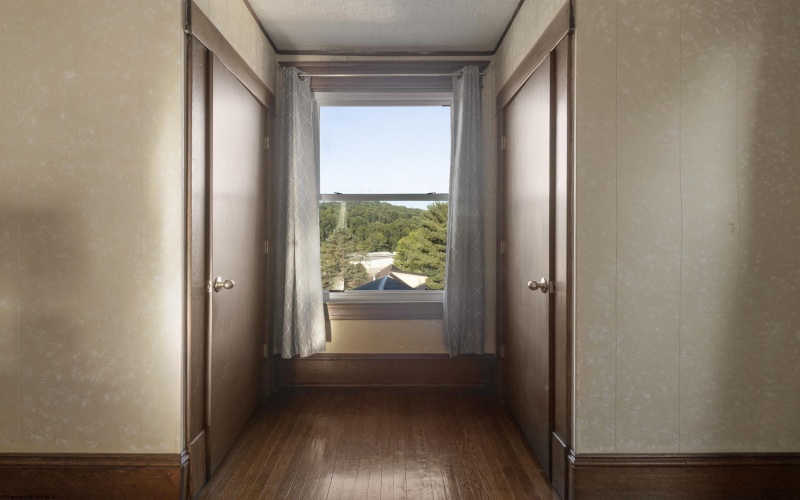 228 Jefferson Street, Bridgeport, West Virginia 26330, 3 Bedrooms Bedrooms, 8 Rooms Rooms,2 BathroomsBathrooms,Single Family Detached,For Sale,Jefferson,10161286