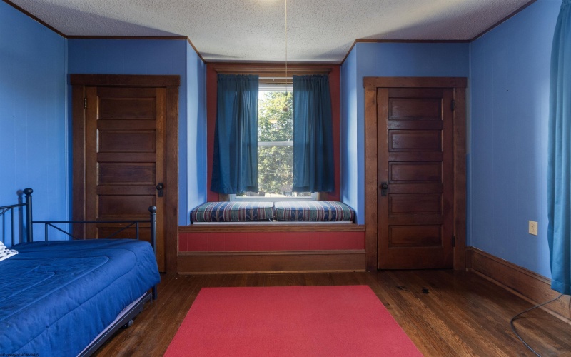 228 Jefferson Street, Bridgeport, West Virginia 26330, 3 Bedrooms Bedrooms, 8 Rooms Rooms,2 BathroomsBathrooms,Single Family Detached,For Sale,Jefferson,10161286