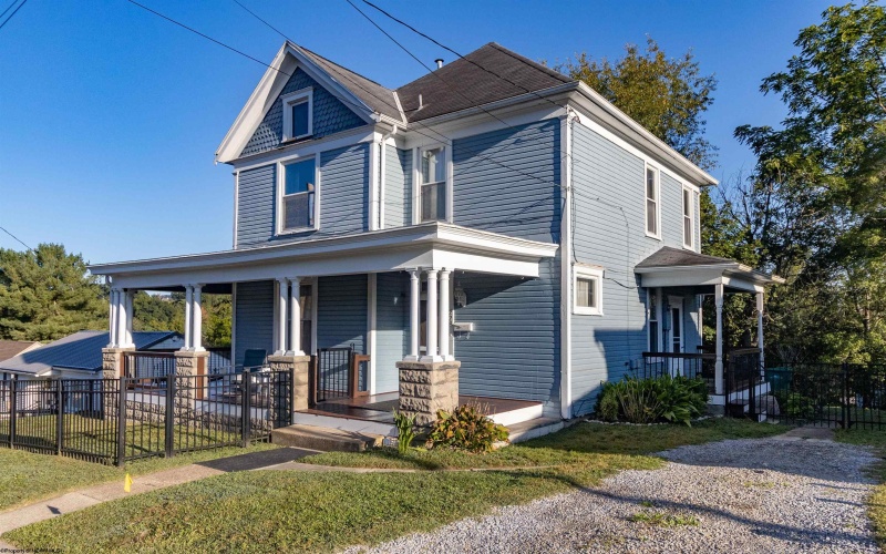 228 Jefferson Street, Bridgeport, West Virginia 26330, 3 Bedrooms Bedrooms, 8 Rooms Rooms,2 BathroomsBathrooms,Single Family Detached,For Sale,Jefferson,10161286