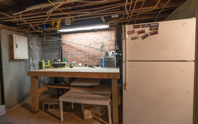 228 Jefferson Street, Bridgeport, West Virginia 26330, 3 Bedrooms Bedrooms, 8 Rooms Rooms,2 BathroomsBathrooms,Single Family Detached,For Sale,Jefferson,10161286