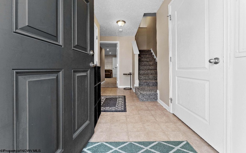 115 Tee Drive, Maidsville, West Virginia 26541, 3 Bedrooms Bedrooms, 7 Rooms Rooms,2 BathroomsBathrooms,Single Family Attached,For Sale,Tee,10163040