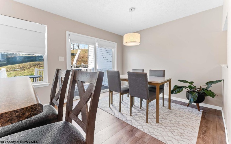 115 Tee Drive, Maidsville, West Virginia 26541, 3 Bedrooms Bedrooms, 7 Rooms Rooms,2 BathroomsBathrooms,Single Family Attached,For Sale,Tee,10163040