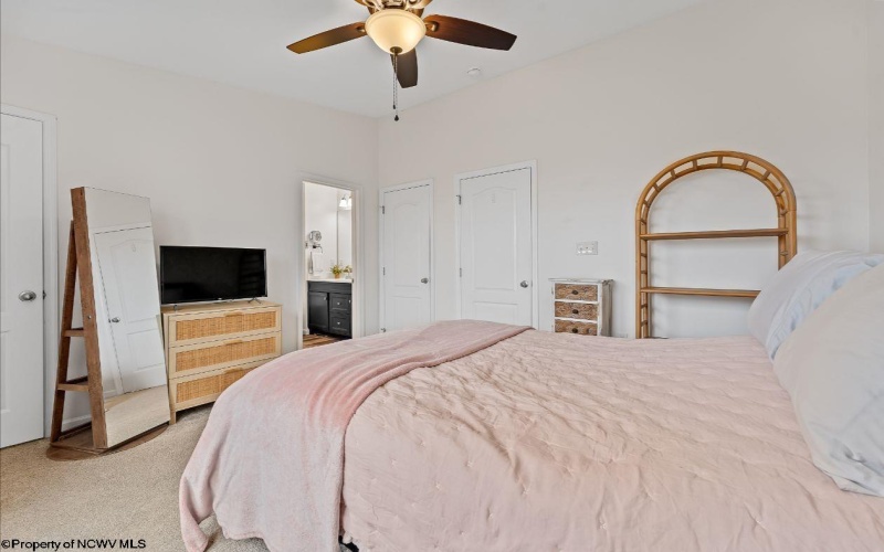 103 Birds Eye View Drive, Morgantown, West Virginia 26501, 3 Bedrooms Bedrooms, 5 Rooms Rooms,2 BathroomsBathrooms,Single Family Attached,For Sale,Birds Eye View,10163048