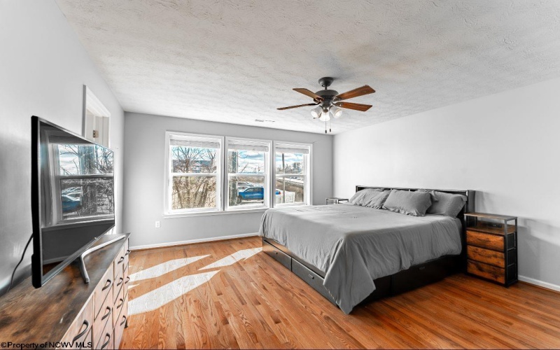 4102 Sun View Drive, Morgantown, West Virginia 26505, 3 Bedrooms Bedrooms, 6 Rooms Rooms,3 BathroomsBathrooms,Single Family Attached,For Sale,Sun View,10163049