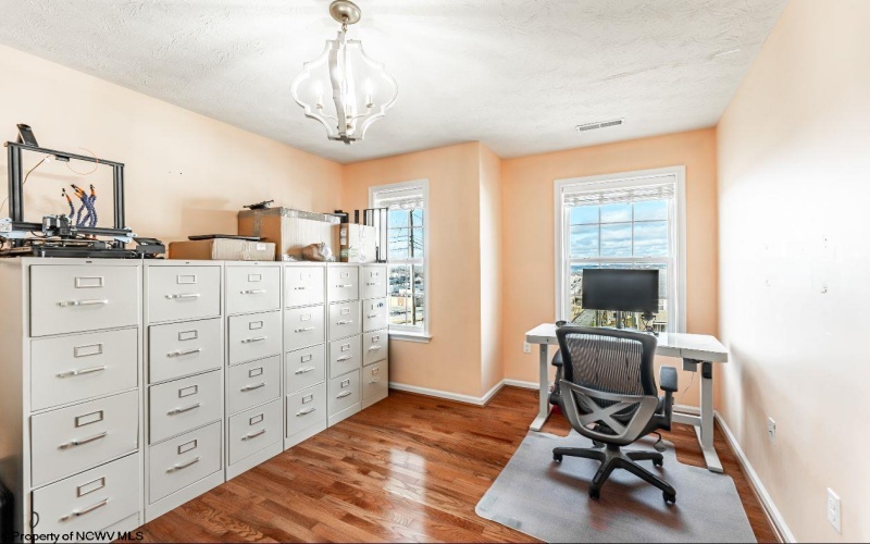 4102 Sun View Drive, Morgantown, West Virginia 26505, 3 Bedrooms Bedrooms, 6 Rooms Rooms,3 BathroomsBathrooms,Single Family Attached,For Sale,Sun View,10163049