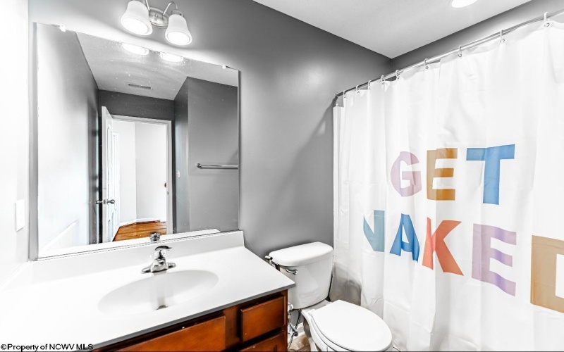 4102 Sun View Drive, Morgantown, West Virginia 26505, 3 Bedrooms Bedrooms, 6 Rooms Rooms,3 BathroomsBathrooms,Single Family Attached,For Sale,Sun View,10163049