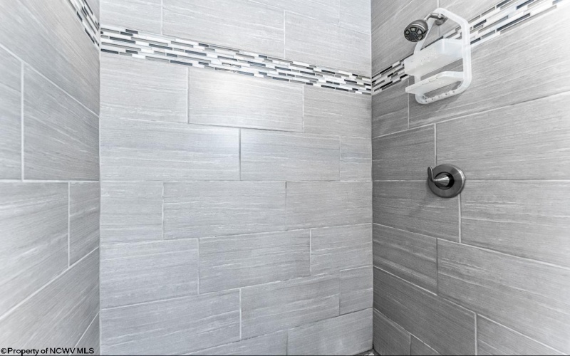 4102 Sun View Drive, Morgantown, West Virginia 26505, 3 Bedrooms Bedrooms, 6 Rooms Rooms,3 BathroomsBathrooms,Single Family Attached,For Sale,Sun View,10163049