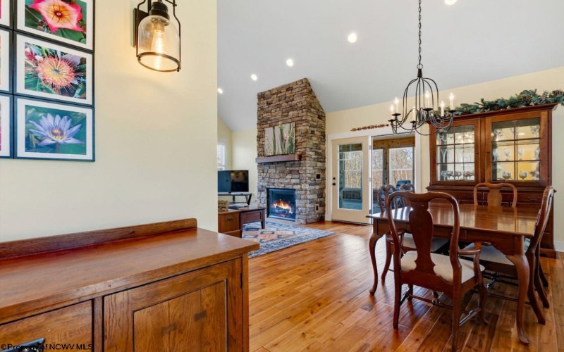 407 Sanctuary Cove, Morgantown, West Virginia 26508, 3 Bedrooms Bedrooms, 8 Rooms Rooms,2 BathroomsBathrooms,Single Family Detached,For Sale,Sanctuary,10163044